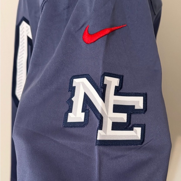 New England Patriots Football Jersey - Picture 3 of 6